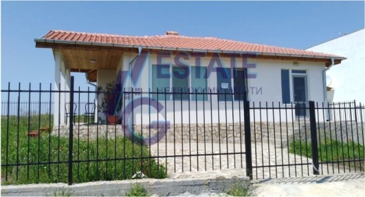 Едноетажна къща в гр. Каблешково