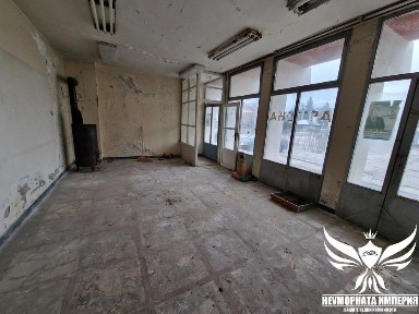 Продавам помещение/офис/аптека 74кв. в с. Искра, общ. Първомай