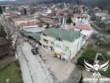 Продавам хотел, магазин, кафене, ресторант РЗП 820кв земя 680кв с. Червен