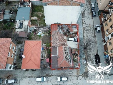 Продавам стара къща 110РЗП с двор 240кв. в гр. Асеновград кв. Зъбче