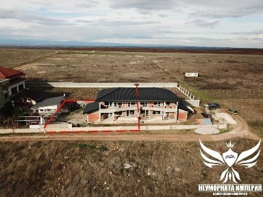 Продавам 3ет. къща 402РЗП, гараж и двор 460кв. гр. Асеновград, кв. Изток