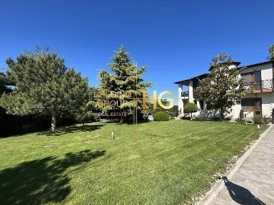 Къща в Варна, област-с. Аврен площ 196 цена 300000