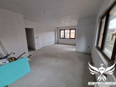 Продавам нов тристаен 92кв. ет. 2 в гр. Асеновград, кв. Стадиона