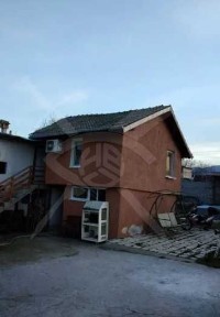 Двуетажна къща с. Боянци