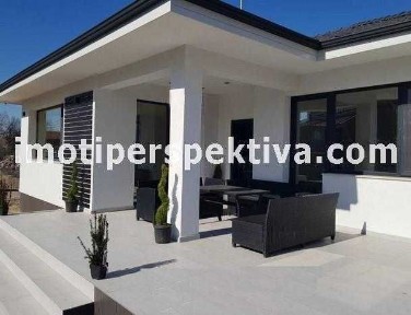 реф. 10859 Нова къща в с. Белащица!