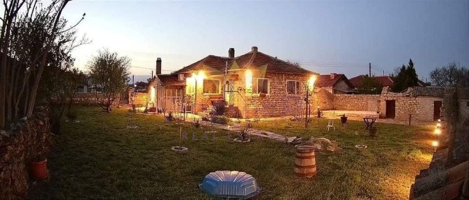 Къща в Добрич, област-с. Българево площ 125 цена 110000