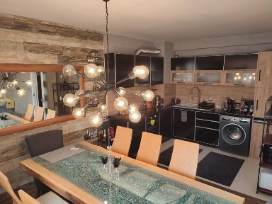 Тристаен апартамент до парк 