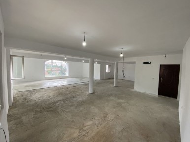 Апартамент 220кв ЗАТВОРЕН КОМПЛЕКС Дупница център+ парко мяст