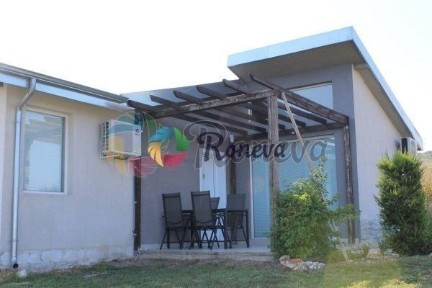 Обзаведена вила до к. к.Албена