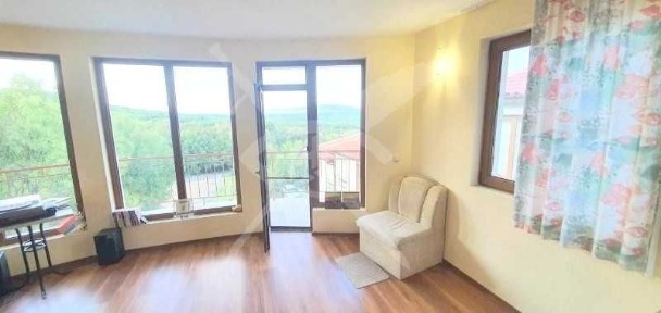 Триетажна къща в Приморско 52784