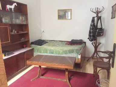 Страхотен етаж от къща в Центъра!