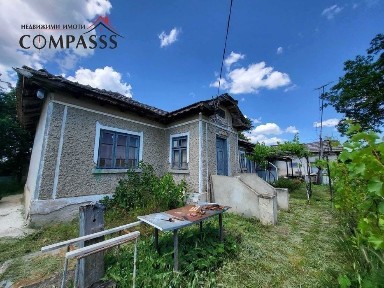 с. Къпиново, Общ. Ген. Тошево, къща с двор - 24000лева!