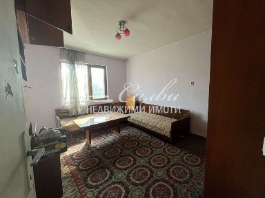 Етаж от ТУХЛЕНА КЪЩА във Велики Преслав!