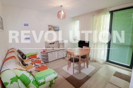 Двустаен апартамент, под наем, м-т Евксиноград