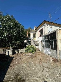 Къща за продажба в гр. Мъглиж