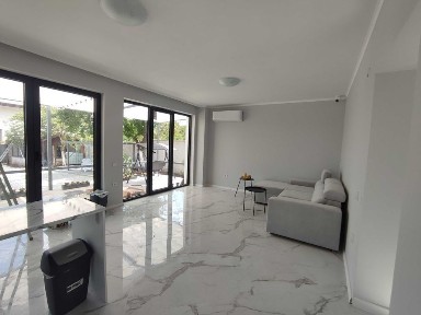 Обзаведена двуетажна къща под наем, Св. Константин и Елена