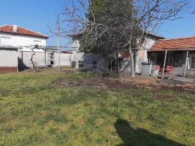 1дка двор! Къща в Чешнигирово! 69531