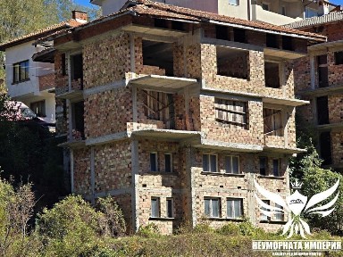 Нова къща с 388кв. РЗП и двор 600кв кв. Устово гр. Смолян