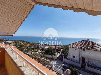 Къща, в. з. Изгрев, гр. Балчик, РЗП: 158 кв. м, с морска панорама