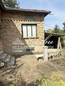 Едноетажна ТУХЛЕНА къща - с. Златар!