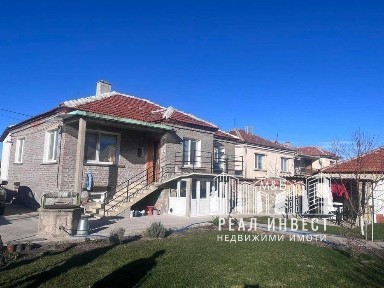 Продавам къща в с. Горски извор