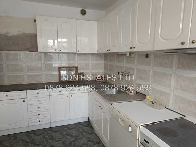 Предлага за продажба къща в идеалния център на гр. Казанлък