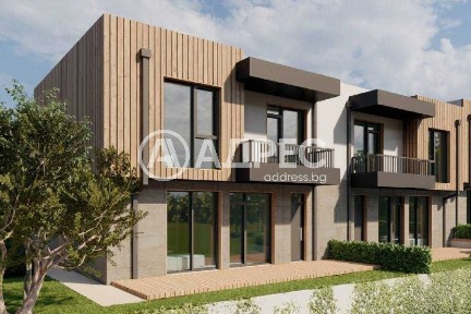 Къщи - ново строителство в близост до градския парк!