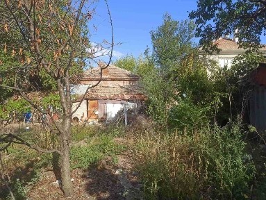 Едноетажна Къща - Камено