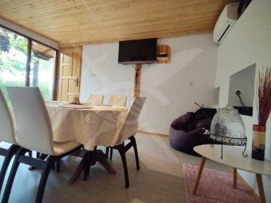 Бутикова къща в село. Добри дол