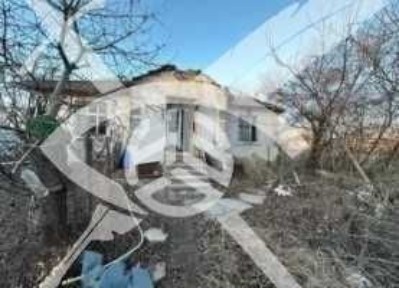 Къща в китното селце Езерово!