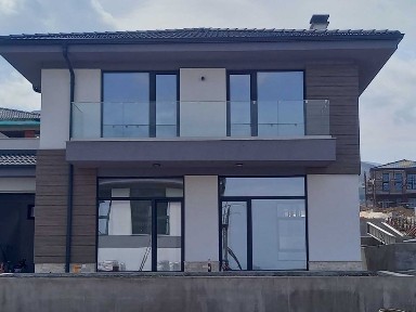 Къща с АКТ 15 в село Марково