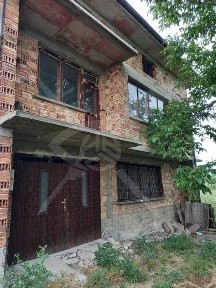 Триетажна къща в Татарево 360кв. м. рзп