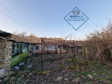 Едноетажна Къща с. Върбак