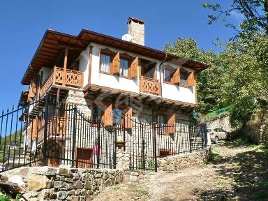 Къща в китното селце Славейно!