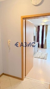 Просторен апартамент с 2 спални в комплекс