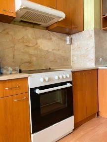 Давам под наем за краткосрочен наем апартамент до Университета