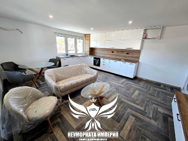 Под наем нов тристаен 130кв., 6 ет. в гр. Асеновгрд, широк център