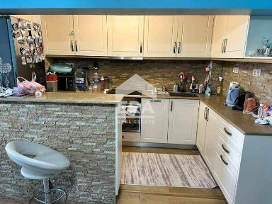 Тристаен апартамент за продажба