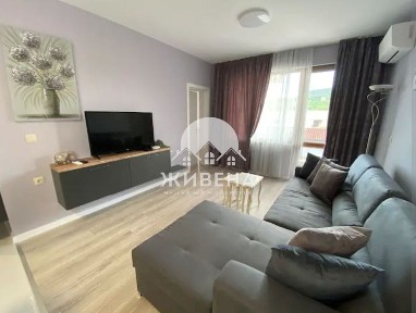 Продавам 2-стаен апартамент, с паркомясто, с. Кранево, площ 72 кв. м