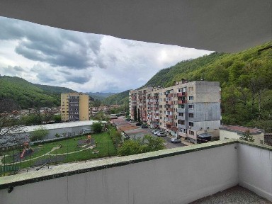 Обзаведен апартамент в гр. Тетевен !