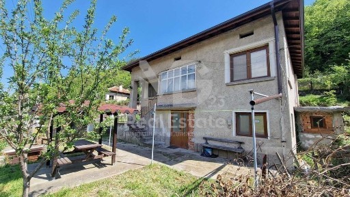 Къща в град Белово! Канализация! Асфалтова улица!