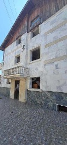 Имение от мрамор- 20 стаи на минути от Пловдив!