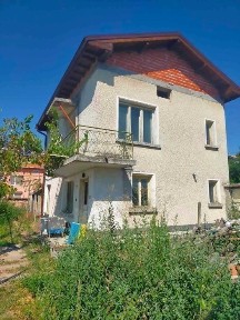 Продава къща в село Габарево