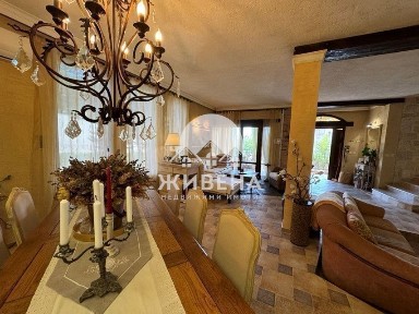 Продава луксозна къща в м-т Ален Мак