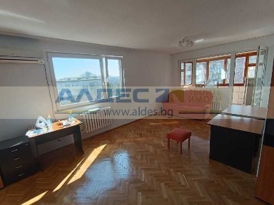 Област София-град, гр. София, Гео Милев