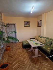 Продава тристаен напълно обзаведен апартамент в гр. Силистра