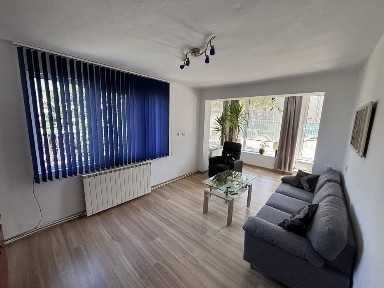 Къща в близост до центъра