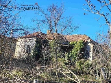 с. Ген. Колево, Обл. Добрич, къща с дворно място - 24000лева!