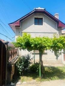 Продава къща до Плевен / с. Садовец !