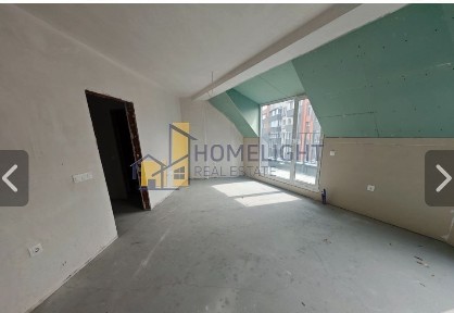 Двустаен апартамент в кв. Дружба 1